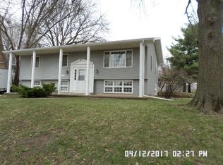 723 Easton Ave, Waterloo, IA 50702