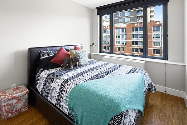 Sold by PAIP | media 5
