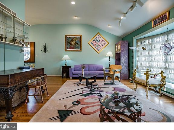 5th image of 612 Oakfield Ln