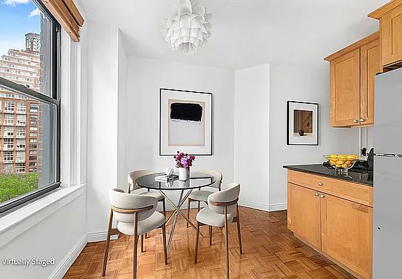 4th image of 175 W 73rd St APT 9E