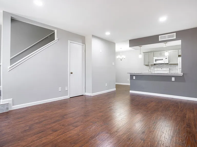 1601 S Shepherd Dr #B-53 — Photo 11