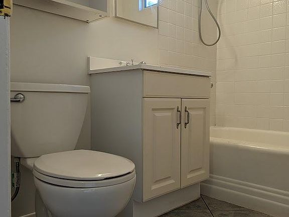 5th image of 1923 2nd Ave