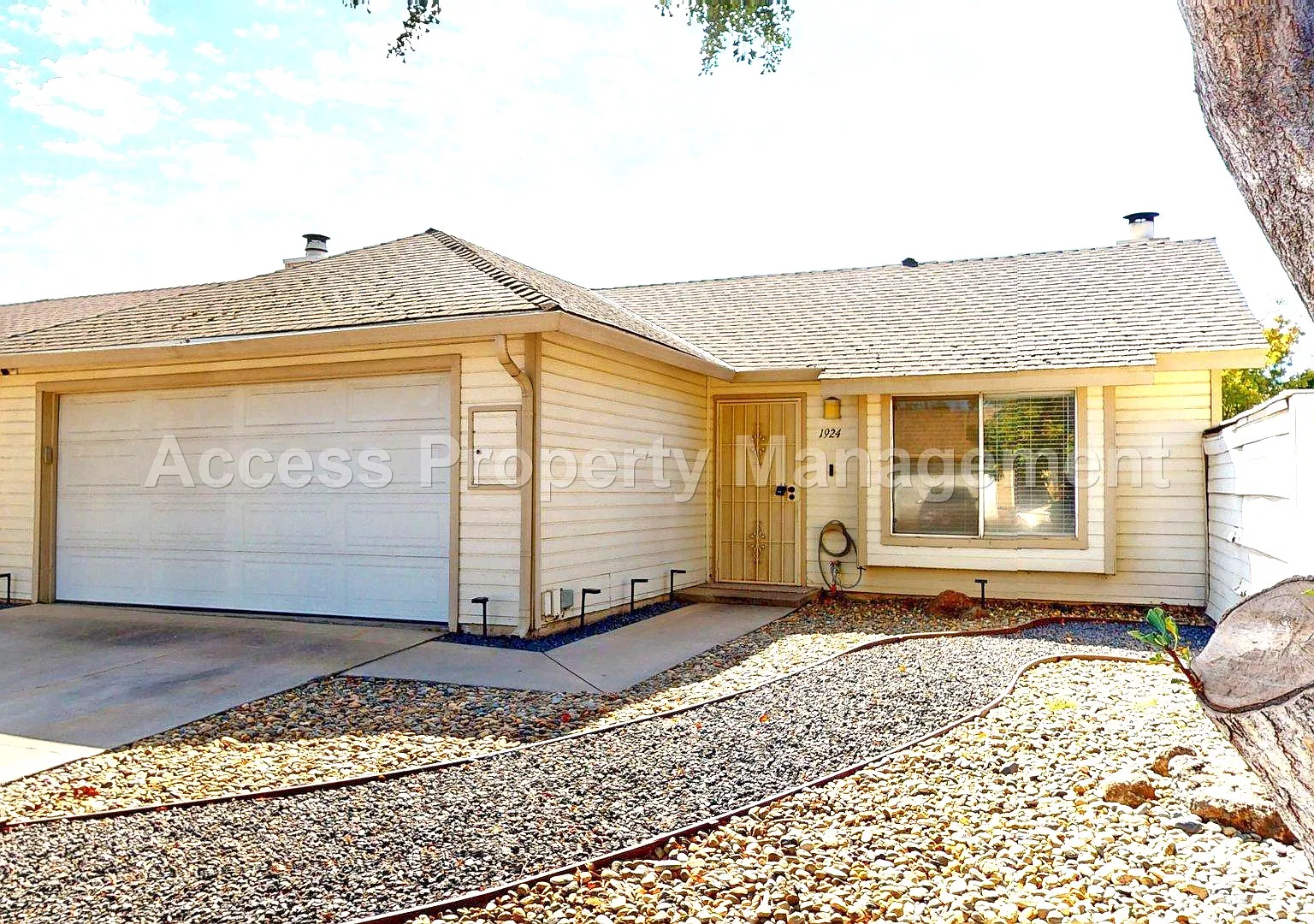 2 bed, 1116 sqft, $1,845 — Photo 1