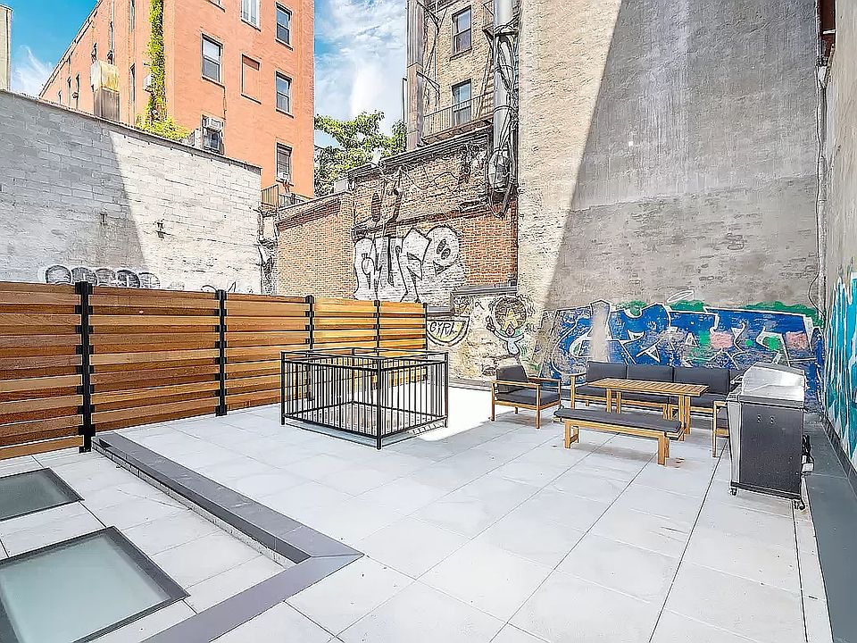 1st image of 282 Grand St #104