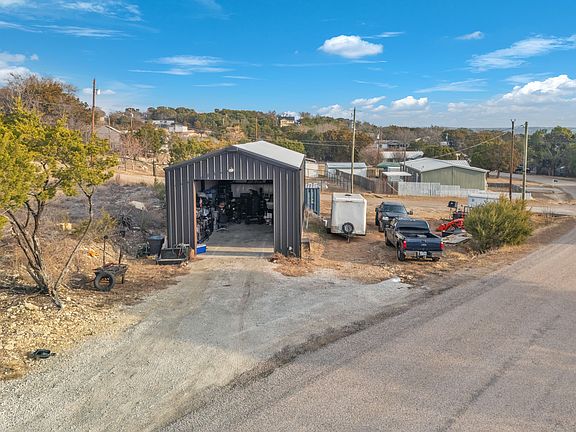 2nd image of 1030 Comanche Cove Dr