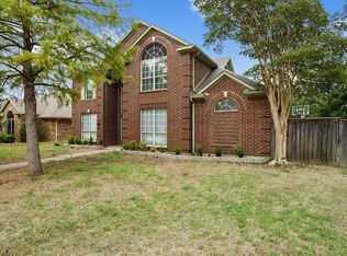 1309 Ashbrook Dr, Grand Prairie, TX 75052