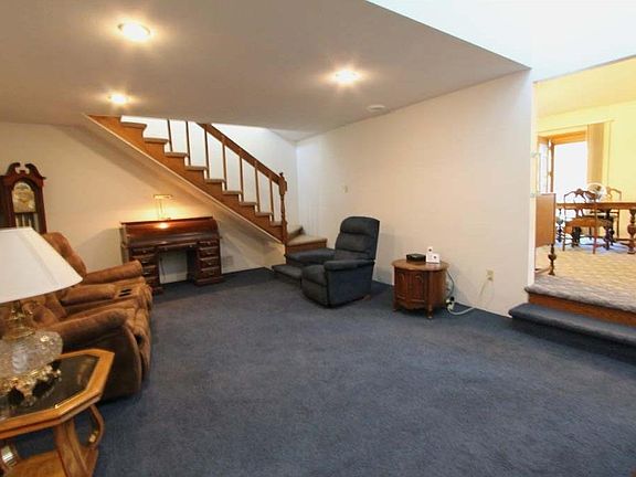 2nd image of 2956 Canyon Dr