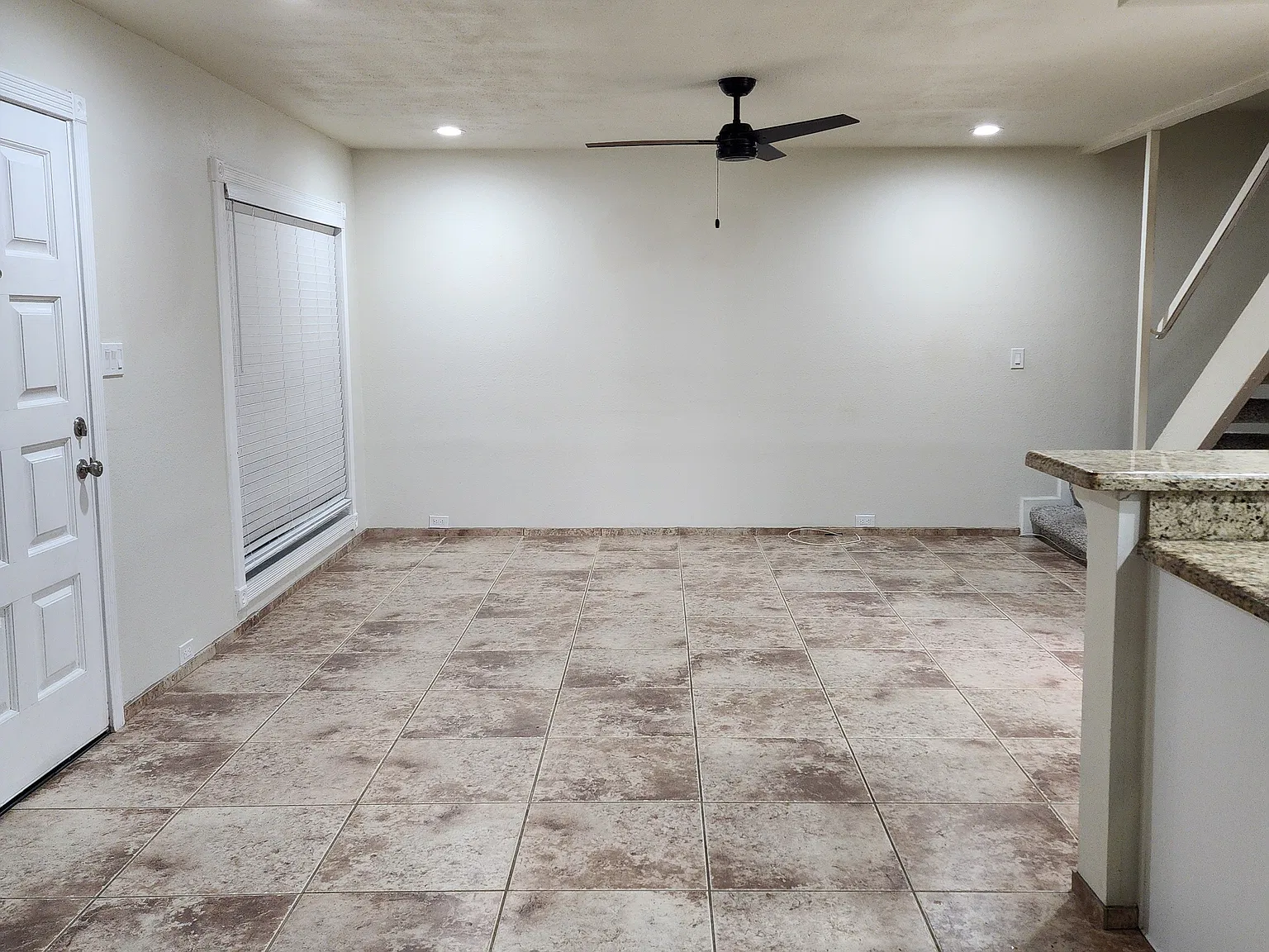 2 bed, 1.5 bath, 1060 sqft, $1,795 — Photo 3