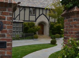 39 Crest Rd, Piedmont, CA 94611