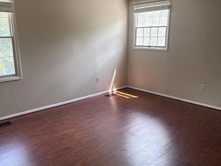 13767 Cabells Mill Dr — Photo 11