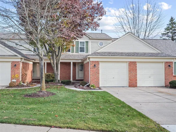 1739 Christopher Dr #8, Canton, MI 48188