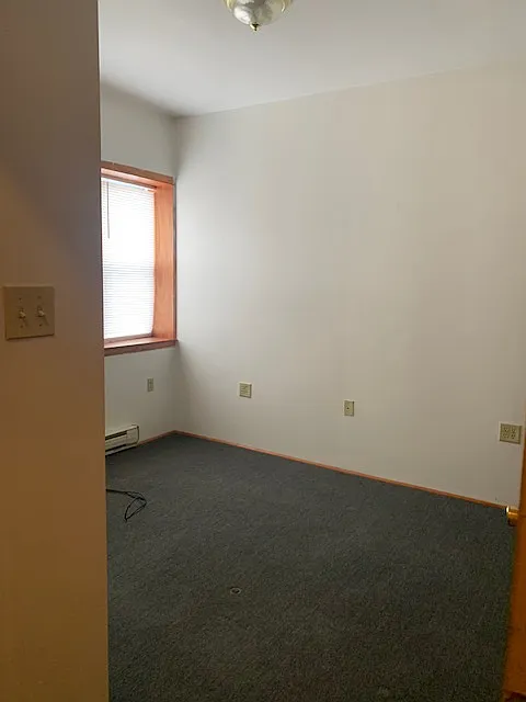 Building Photo - 331 Penn St #3B