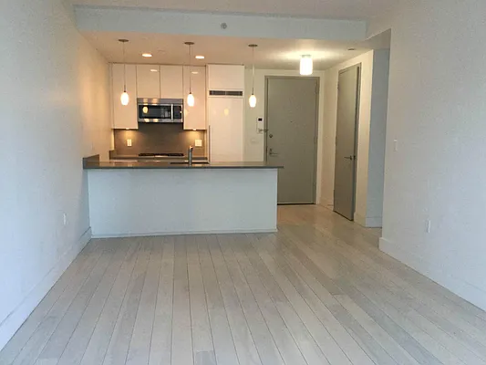 Rented by Keller Williams NYC | media 32