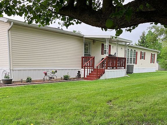 3rd image of 8729 Skiles Pl