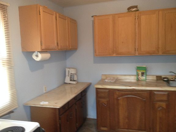 Kitchen 9'6"x13'