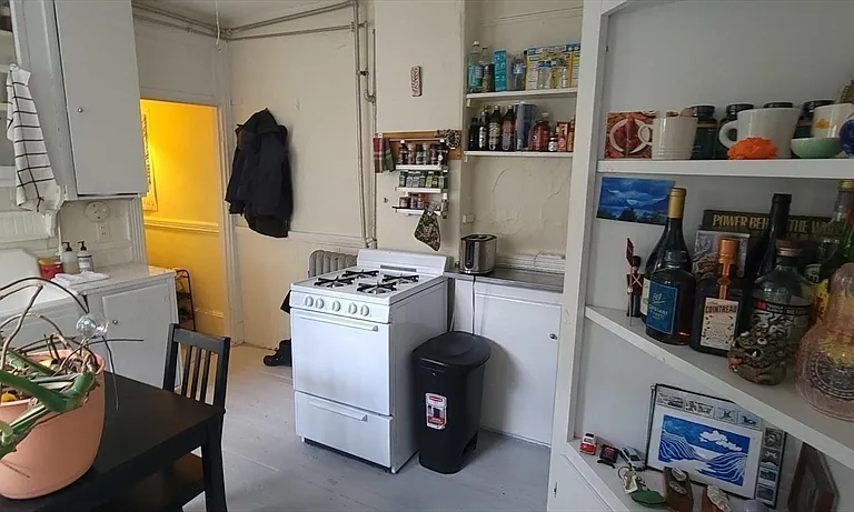 74 Myrtle St #10 — Photo 7