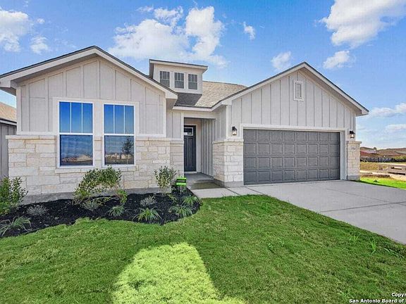 2nd image of 1514 Saddleback