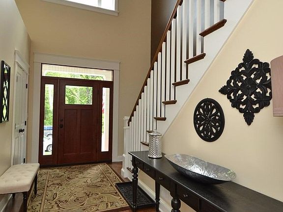 3rd image of 506 Glendale Cir