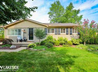 52725 Fayette Dr, Shelby Township, MI 48316