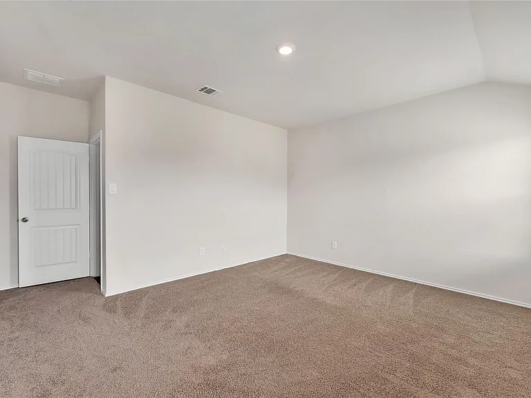 140 Fire Oak Dr — Photo 15
