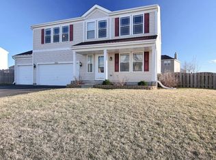 3021 Popsie Dr, Belvidere, IL 61008