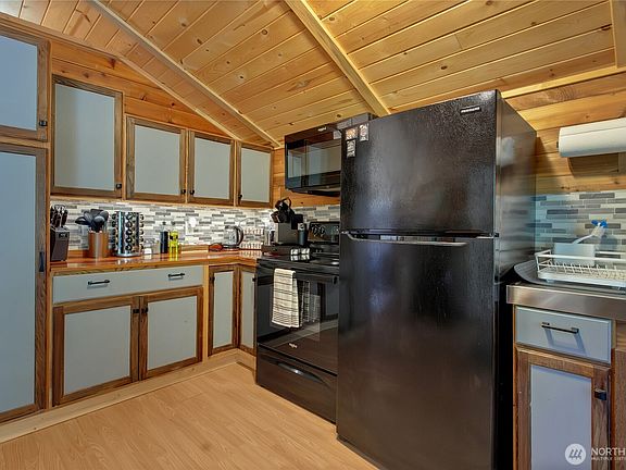 5th image of 126 Osborn Rd