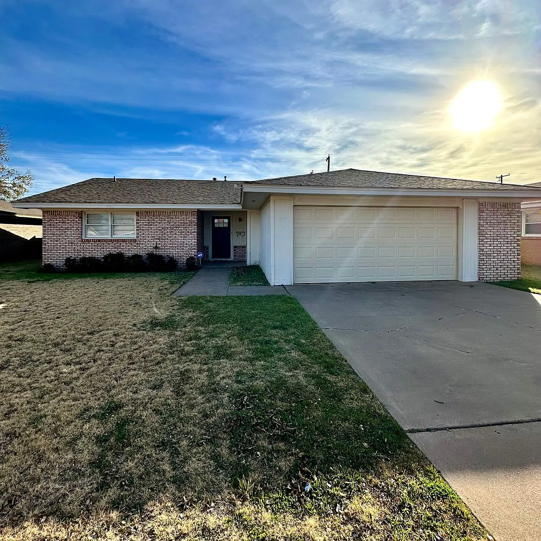 3 Bedroom Home with Open Concept Living! — Photo 1