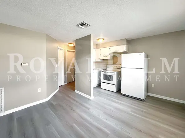 13037 1st St APT 1, Fort Myers, FL 33905