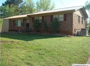 6106 Colfax Rd NW, Huntsville, AL 35810