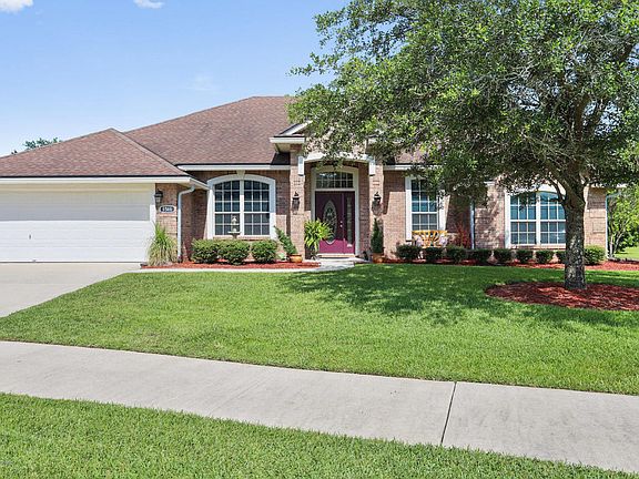 2nd image of 1566 Royal County Dr