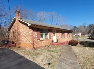 151 Stage Coach Ln, Madison Heights, VA 24572