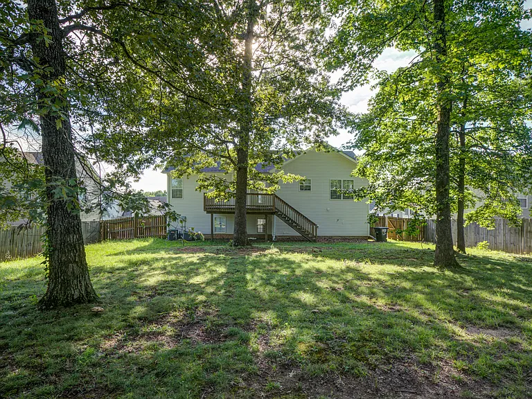 1371 Constitution Dr — Photo 47