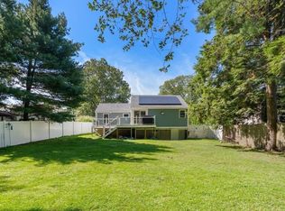 14 Jamieson St, Abington, MA 02351