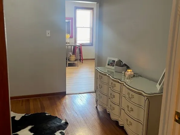 221 Riverview Place image 5 of 11