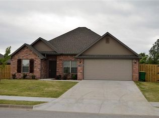 7795 Brooklyn Ave, Springdale, AR 72762