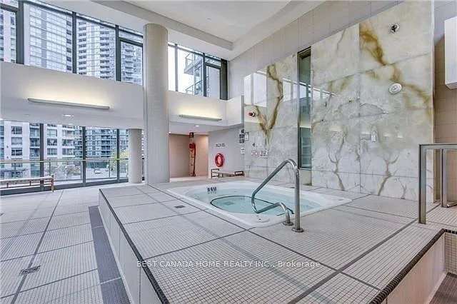 209 Fort York Blvd #675 — Photo 9