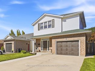 7441 Trinity Ct, Niagara Falls, ON L2H3A6