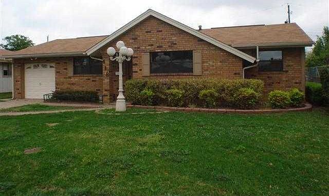 1st image of 418 Gist Dr