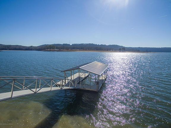 Image 4: Dock
