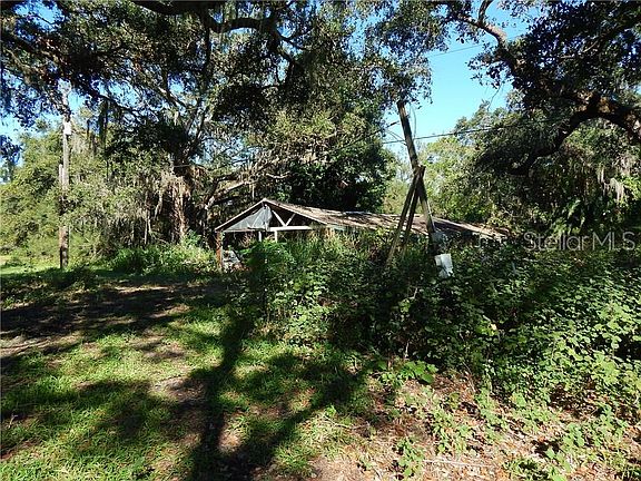 4th image of 7083 Safari Dr