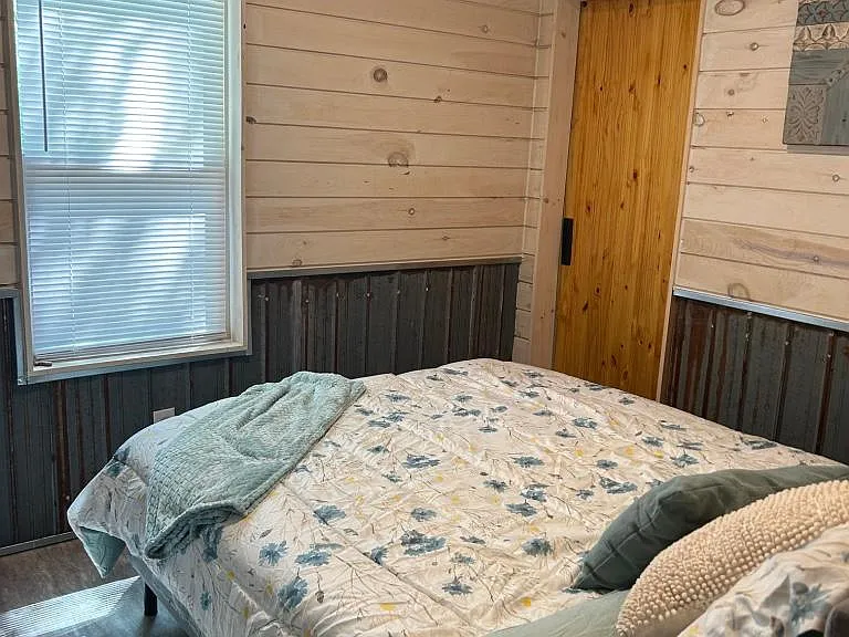 1256 Yankee Rd — Photo 10