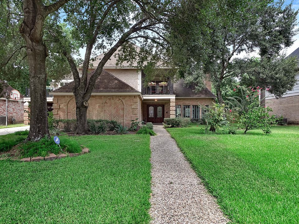 1st image of 3306 Amber Forest Dr
