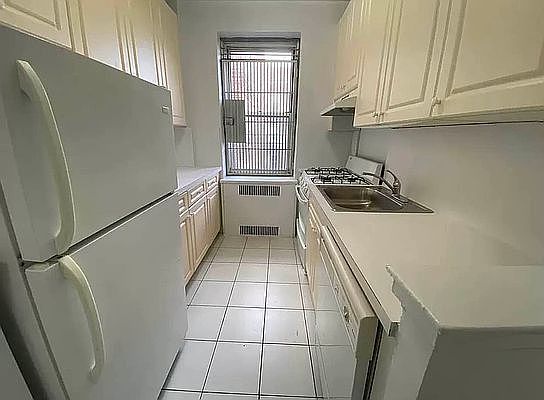 4th image of 70-01 113th St #4C