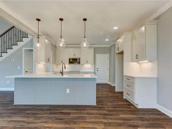 2226 Baker Crossroad Rd, Reidsville, NC 27320