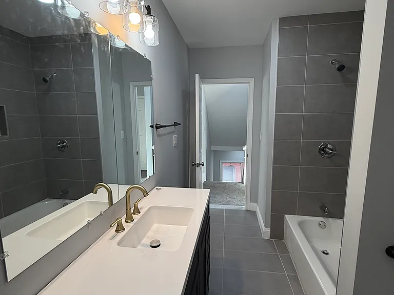 1496 Montclair St — Photo 17