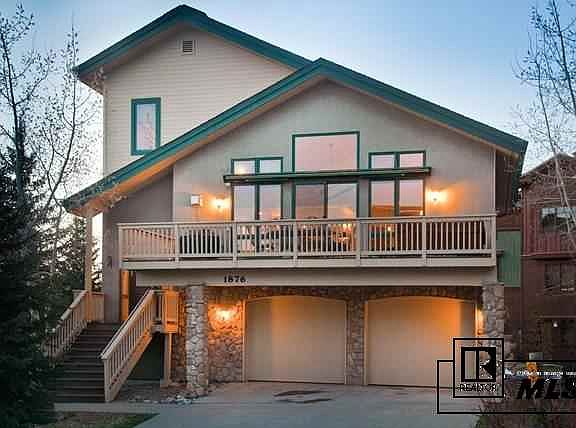 2nd image of 1876 Spinnaker Ln