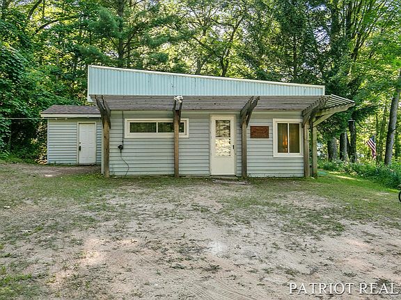 5th image of 167 Woodlawn Ave