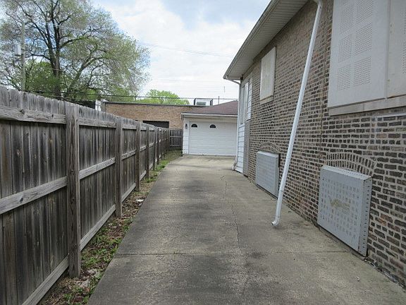 3rd image of 8347 S Green St