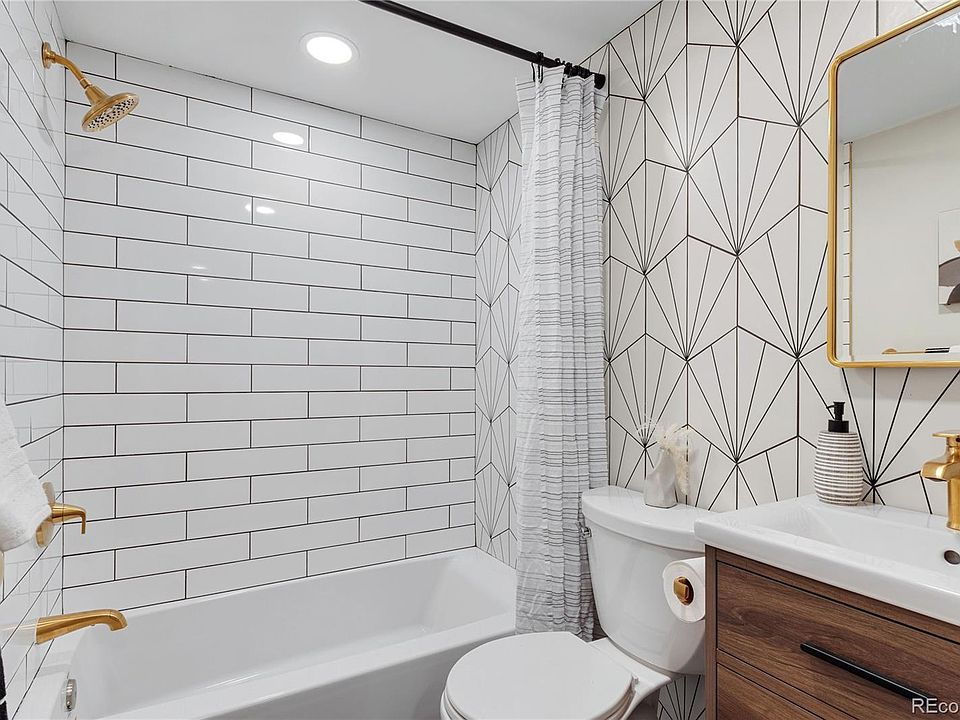 1st image of 1520 Glencoe Street #2