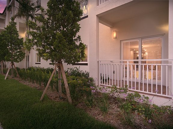 5th image of 10950 NW 82nd St #1JGK2S